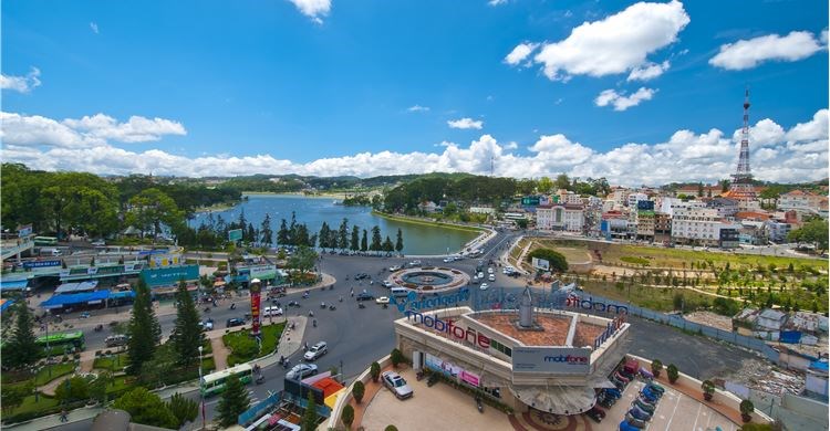 Tour Đ&agrave; Lạt 3N3D: Sắc Hoa D&atilde; Quỳ - Kh&aacute;m Ph&aacute; Th&aacute;c Voi - Thi&ecirc;n ...