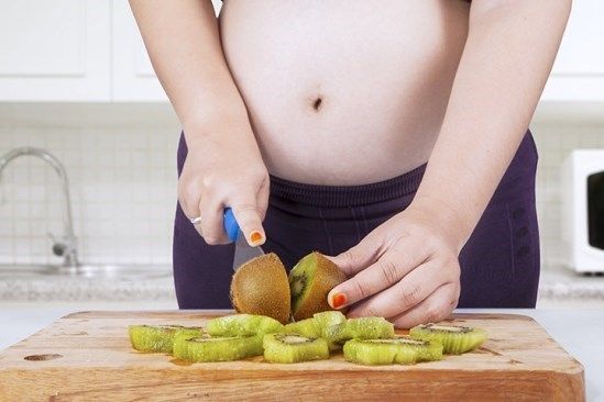 Trái Kiwi có tốt cho bà bầu không