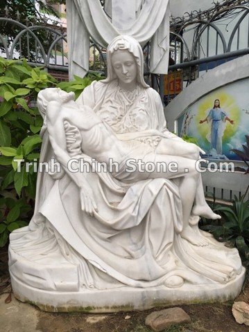 tượng đá đức mẹ sầu bi bồng chúa