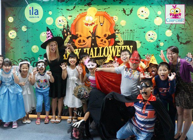 Tổ chức hóa trang halloween tại 1 trường học quốc tế