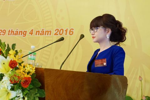 my pham huyen co nhan giai thuong-1.jpg