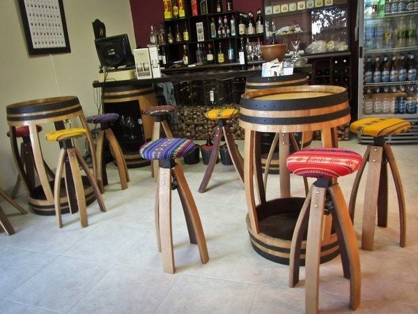 Những mẫu bàn ghế quán cà phê đẹp tạo không gian nội thất ấn tượng
