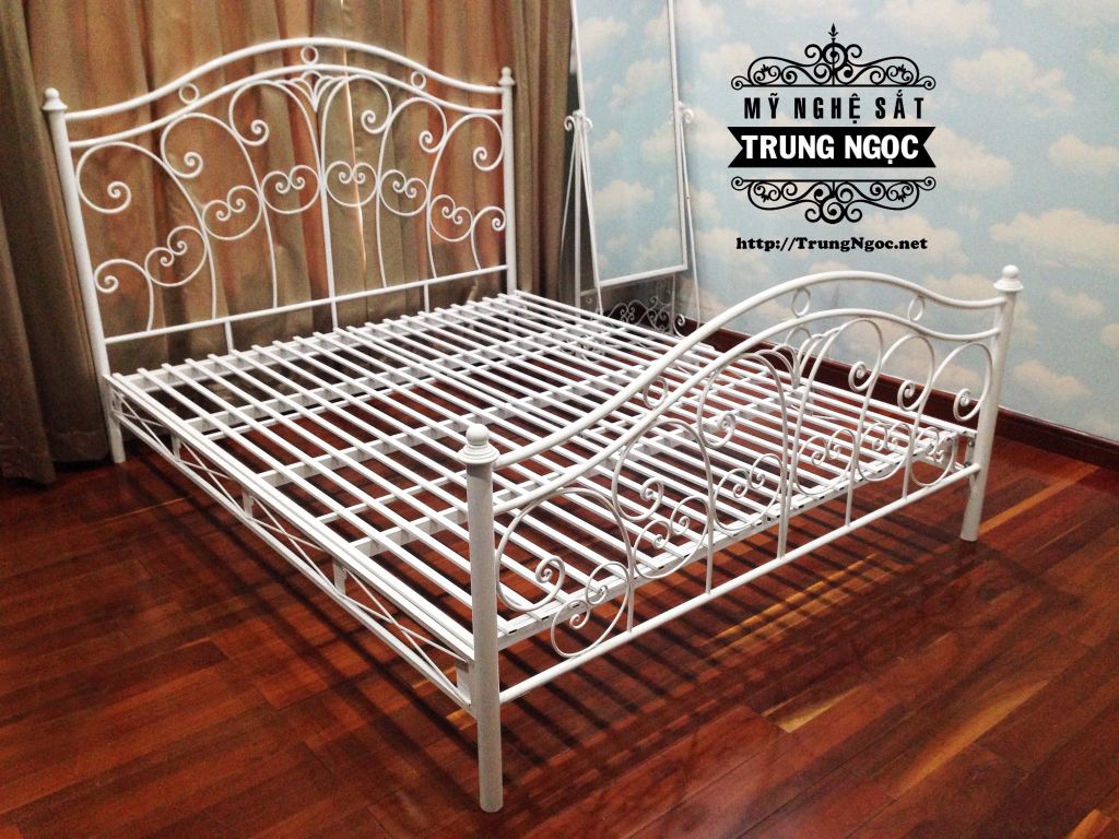 giuong sat nghe thuat