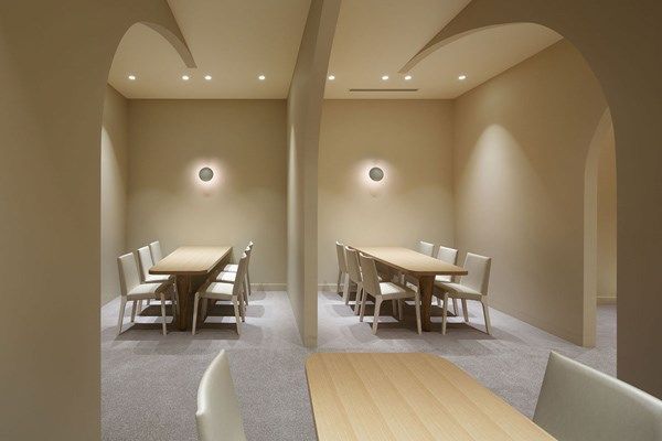 Học cách thiết kế nội thất văn phòng tư vấn đám cưới của Nikko Kumamoto